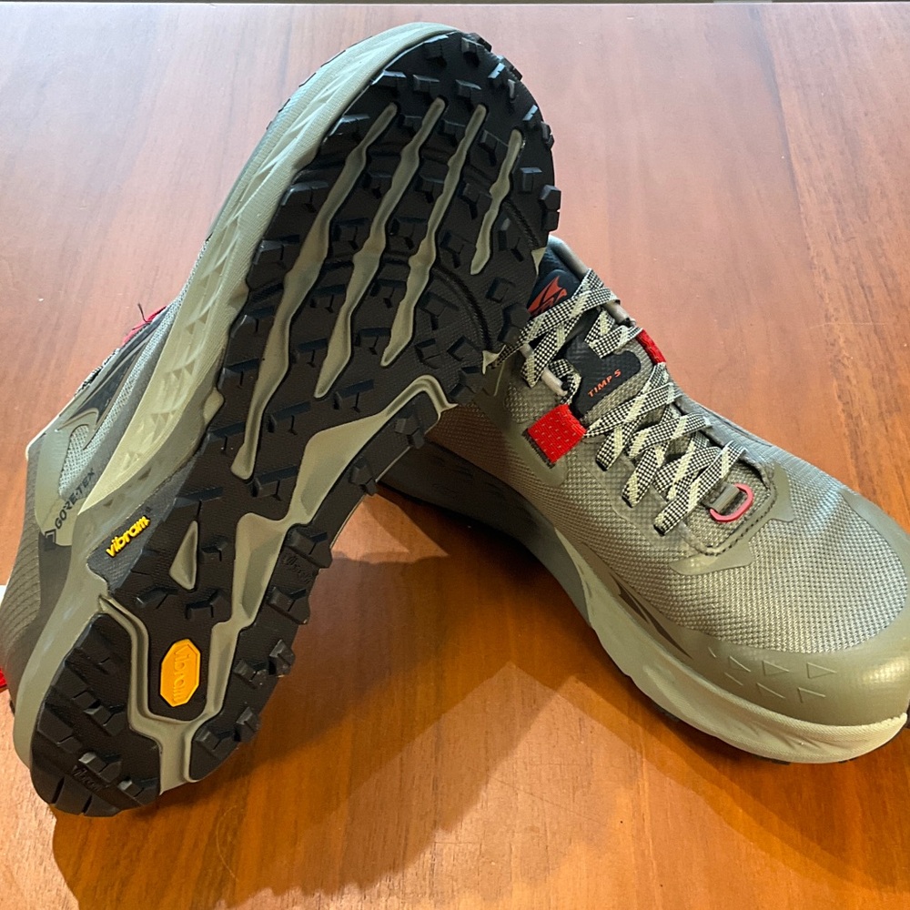 Timp 5 GTX Gray and Red Trail Running Shoes - Picture 4 of 4